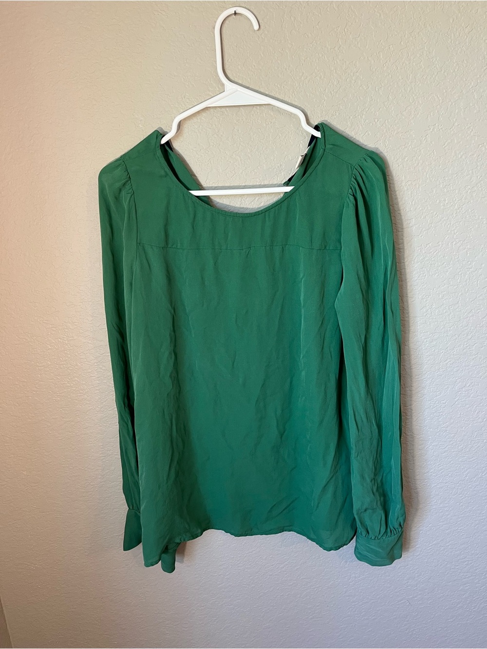J.Crew 100% Silk Emerald Green Long Sleeve Blouse Top Size 4 Office